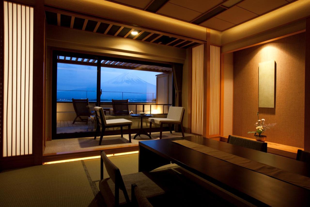 Shuhokaku Kogetsu Hotel Fujikawaguchiko Exterior foto